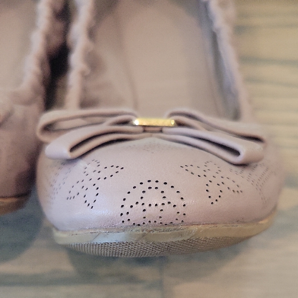 Louis Vuitton Ballet Flats - Picture 16 of 16
